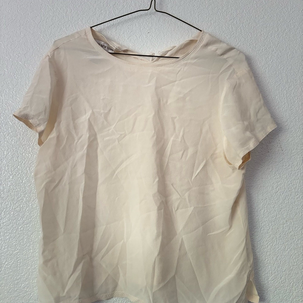 Jones New York Cream Short Sleeve T-Shirt
